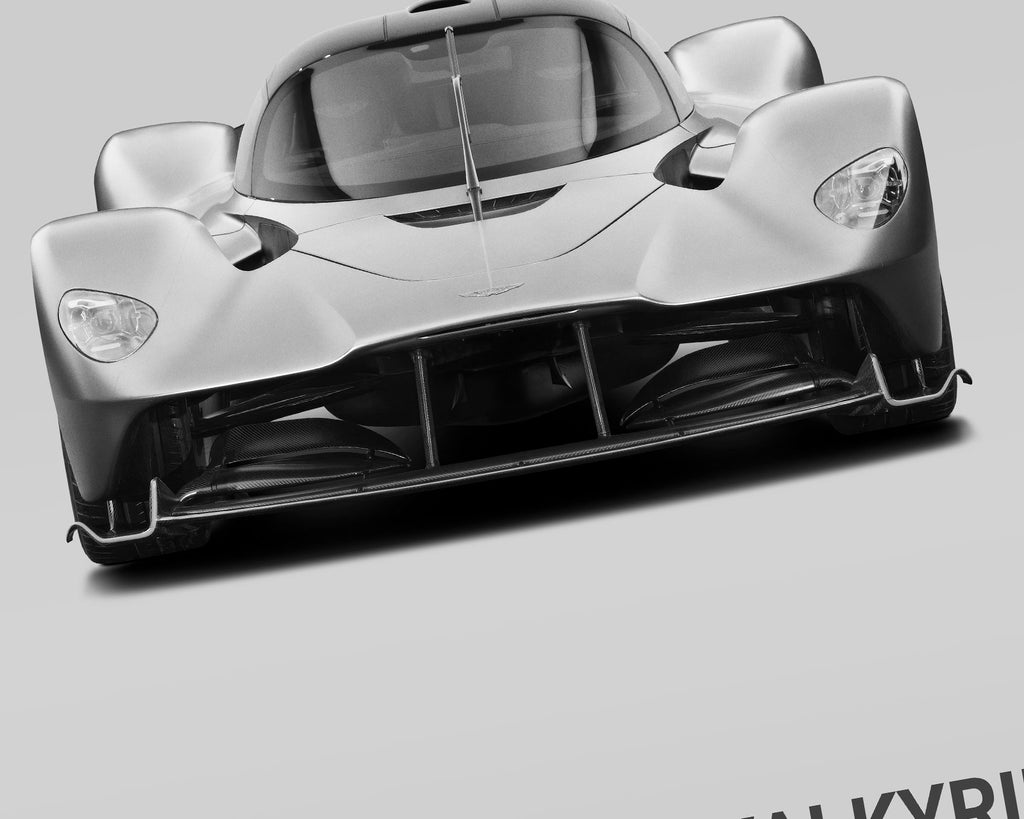 Aston Martin Valkyrie 2021